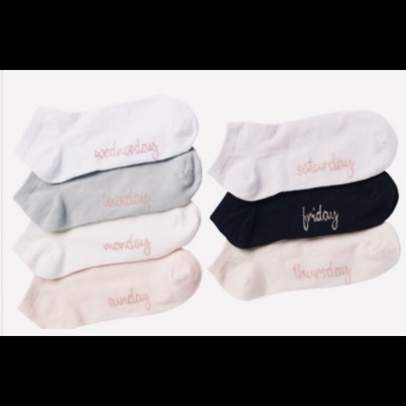 LC Lauren Conrad Accessories - 🌼NWT LC No-Show Days 0f The Week Socks, Size 4-10